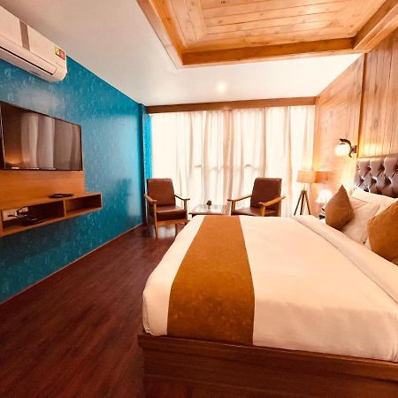Hotel Winterline - Five Star Luxury Hotel Near Mall Road Manali ภายนอก รูปภาพ