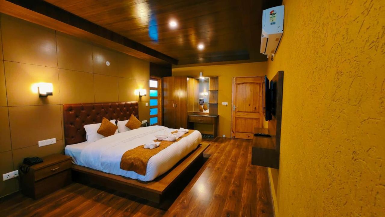 Hotel Winterline - Five Star Luxury Hotel Near Mall Road Manali ภายนอก รูปภาพ