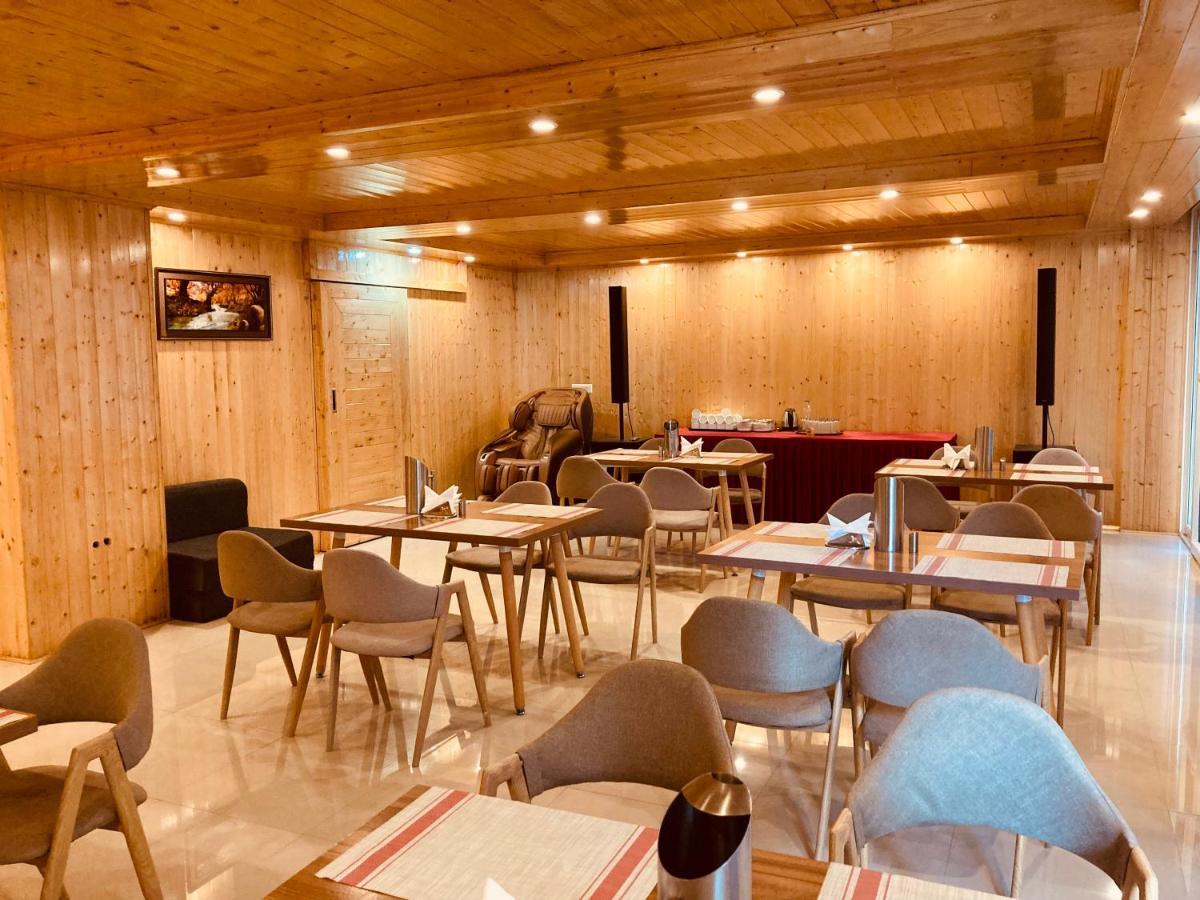 Hotel Winterline - Five Star Luxury Hotel Near Mall Road Manali ภายนอก รูปภาพ